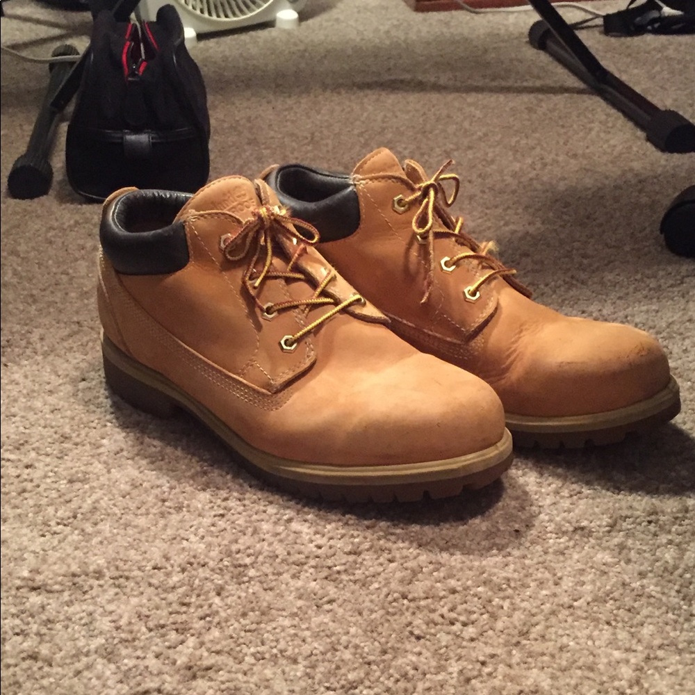 Low cut timberlands